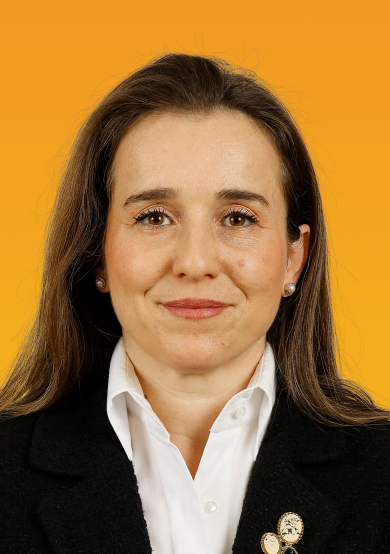 YASEMİN CANGÜLOĞLU